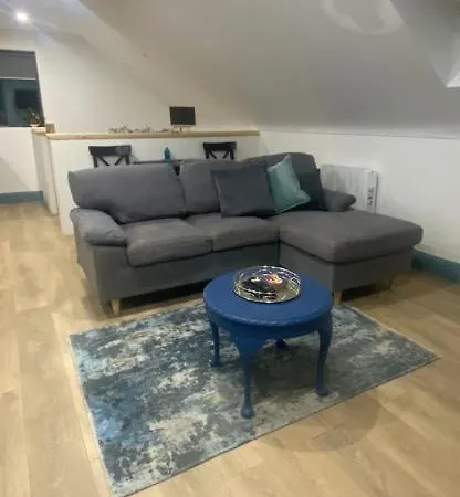 Riverfield Apartment *